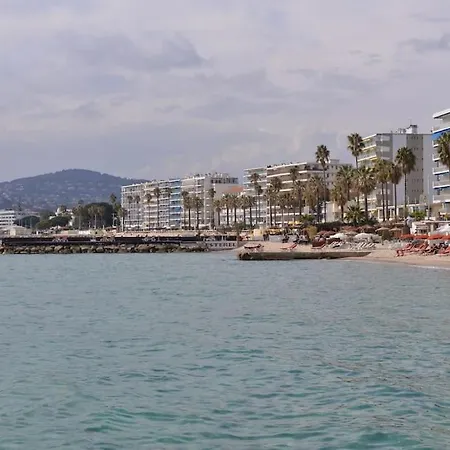 Beautiful Design Next To The Sea *