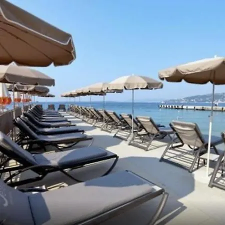 公寓 Beautiful Design Next To The Sea 昂蒂布